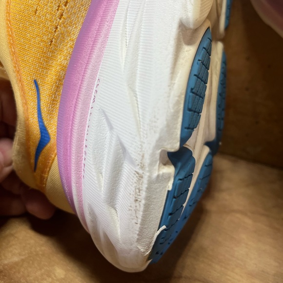 Hoka One One Bondi 8 REFLECTIVE Womens Size 7 Running Shoes Sneakers Orange - Picture 7 of 13